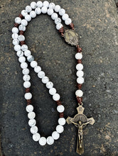 Load image into Gallery viewer, White Fatima Mission Rosary